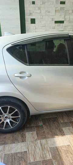 Toyota Aqua S packej