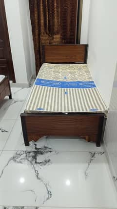 single beds with mattress