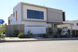 1300 SQ YARDS HOUSE AVAILABLE FOR SALE PRECINCT-17 Bahria Town Karachi.