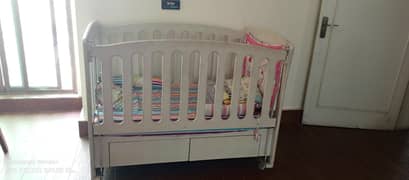 Baby Cot Bed / Crib