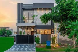 5 MARLA BRAND NEW HOUSE FOR RENT
