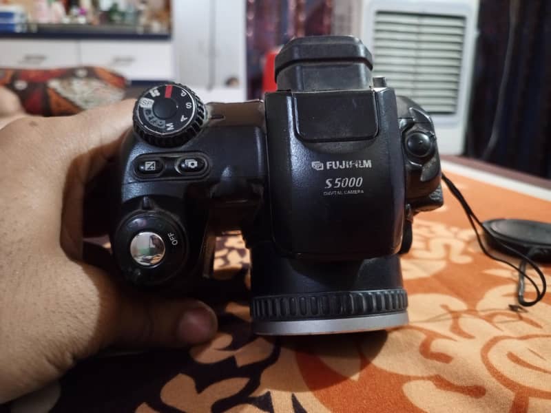 Camera 9