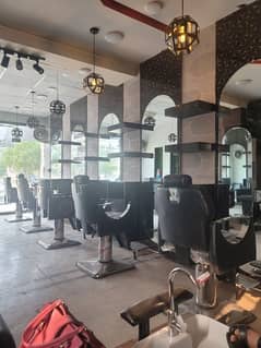 hair cutting trained staff for our saloon