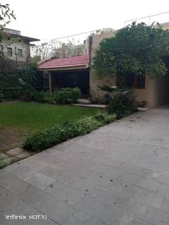 E-7 Islamabad 800 Square Yards Top Location House For Sale