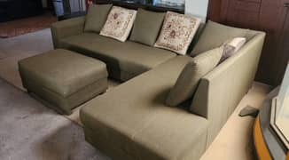 Spacious 6-Seater Sofa Set with Cushions - Like New!"