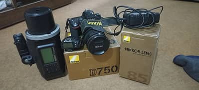 NIKON