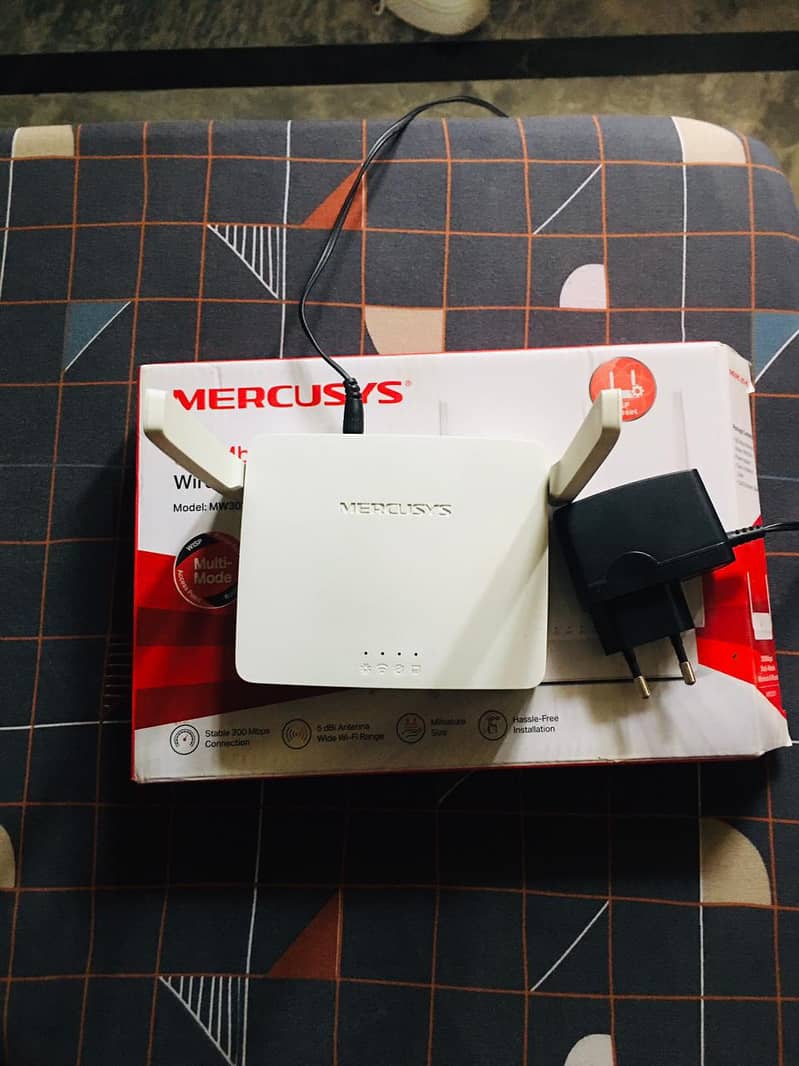 Mercusys Router MW302R Working Fine 10/10 2