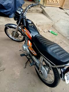 Honda 125 black orignel all  2022  to 2023