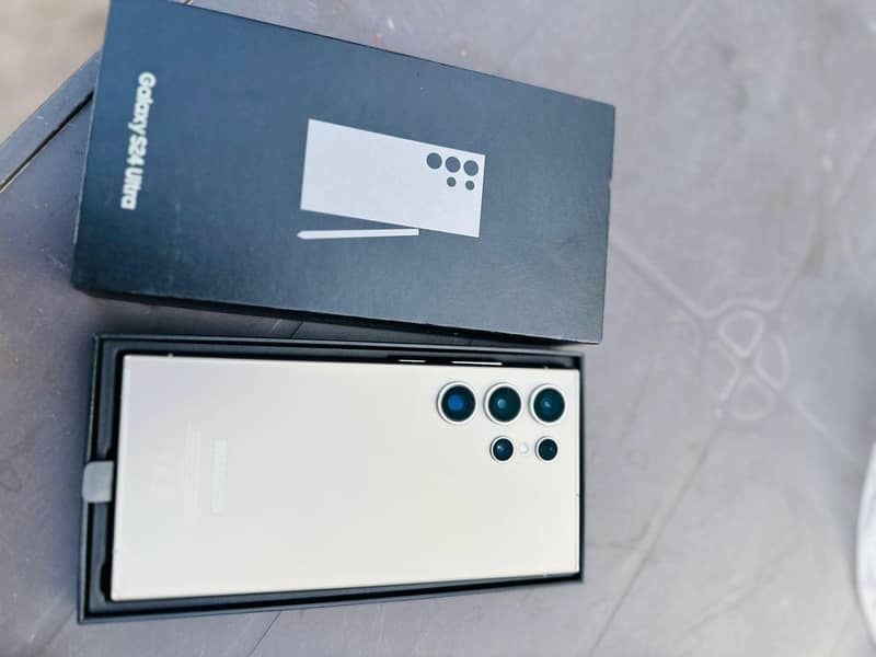 S24 ultra non pta 10/10 with box . i will use only 1 month Sim card. 2
