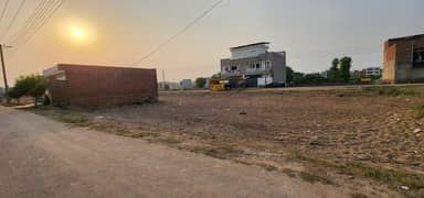 3 Marla Plot For Sale In R Block