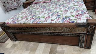 Urgent Sale Master Bed and dressing table. Used
