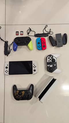 Nintendo switch with games and accesoories