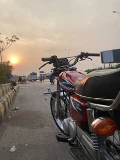 Honda CG 125 2015 Urgent Sale !!!!!