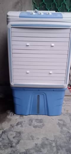 Solar Cooler 12 Vault Ac+Dc