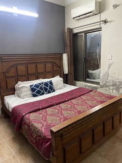 King size bed