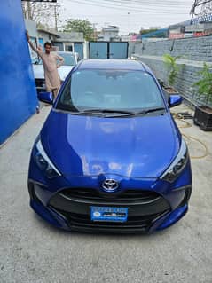 Toyota Yaris hatchback x
