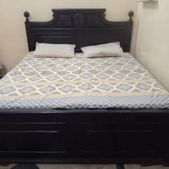 chnioti wood king size bed