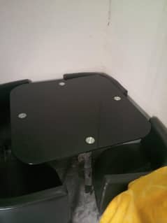 4 seat black luxury dinning table 10 by 10 condition