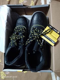 safety shoes new 2 years warranty