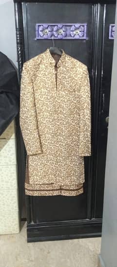 I am selling groom dress