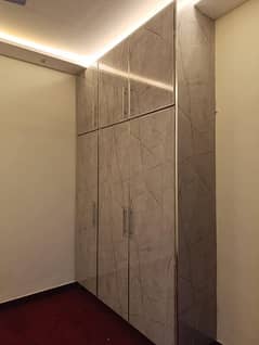 Carpenter/Kitchen
