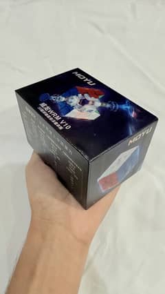 Moyu Weilong WRM V10 Ball Core 3x3 Speed Cube – Excellent Condition