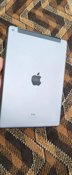 iphone ipad. 128GB. 7 generation. version  18.   best. pubg