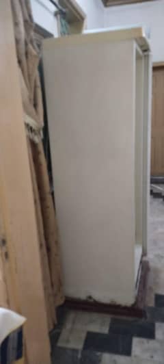 Fridge/Refrigerator