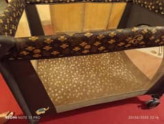 baby cot and play pan
