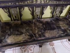 Shishum Wood sofa set used but in good condition
