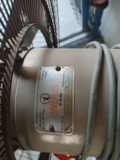 padistal fan very good condition