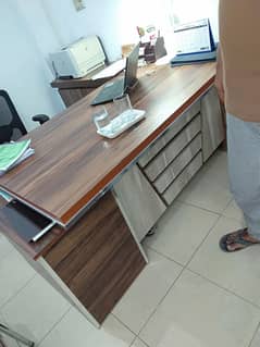 office table new condition