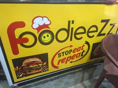 Fast food experienced worker