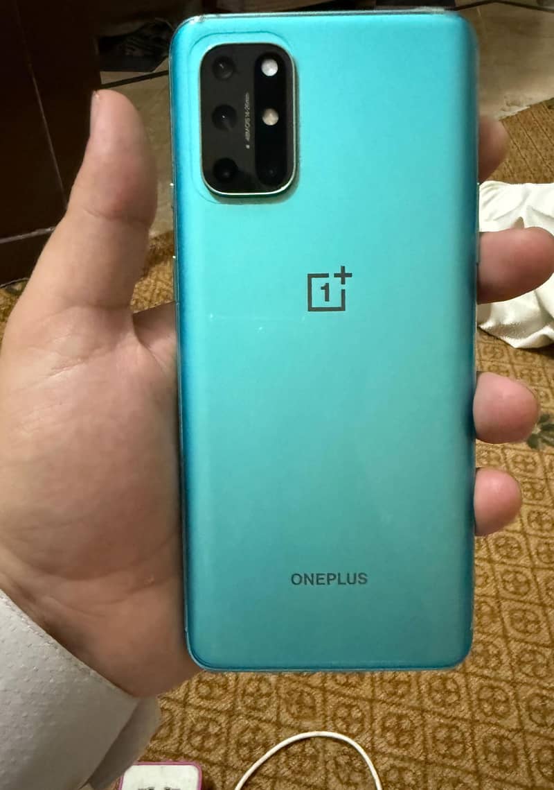flashgship phone one plus 8 t condition exilent 1