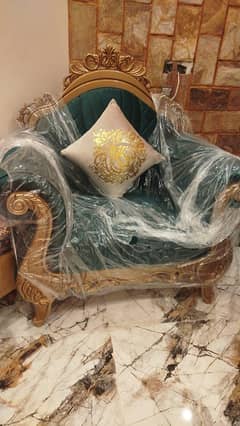 Luxury 7-Seater Sofa Set – Royal Design, Almost New – Urgent Sale!