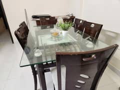 Elegant 6-Seater  dinning table , 9mm tempered Glass