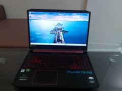 laptop/ nitro/ Rtx 2060 / intel core i7 9750
