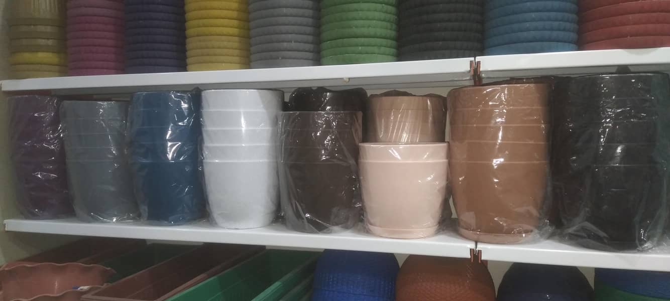 plastic planter diffrint sizez 5