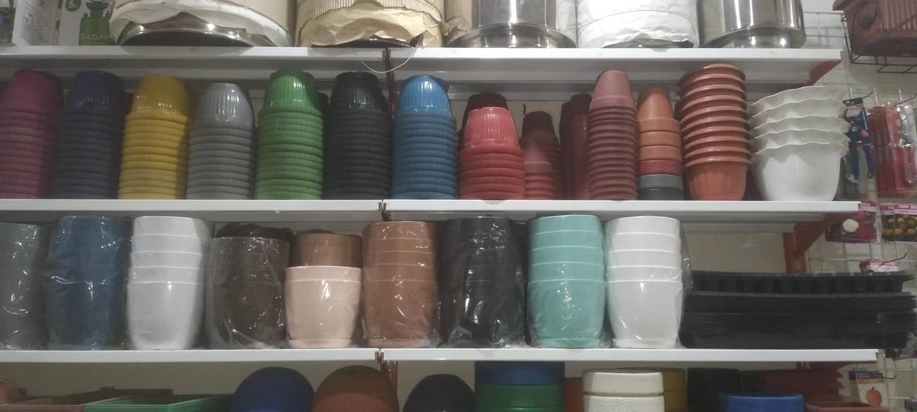 plastic planter diffrint sizez 12