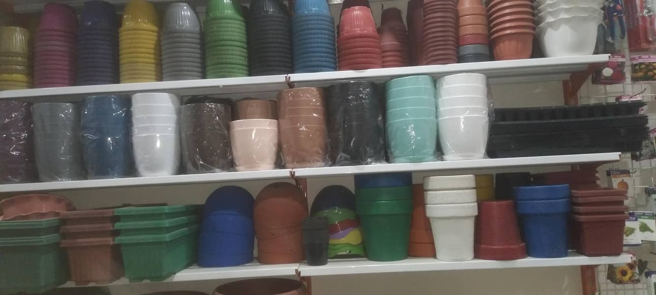 plastic planter diffrint sizez 15