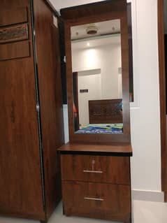 dressing table