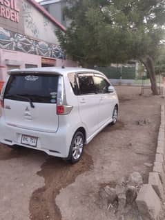 Mitsubishi EK Custom 2013 2017
