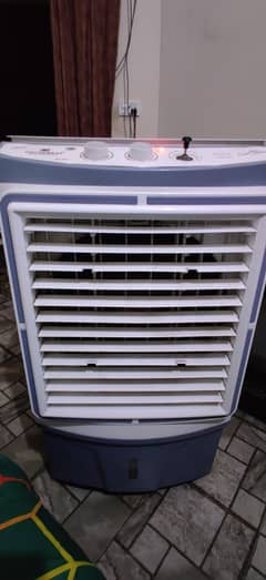 AC/DC Air Cooler For sale only 4 month Used