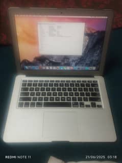 Macbook Air 2017 10/9 condition  13"