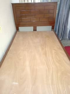 single bed in neat and clean condition