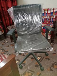 Imported computer chair with tabel