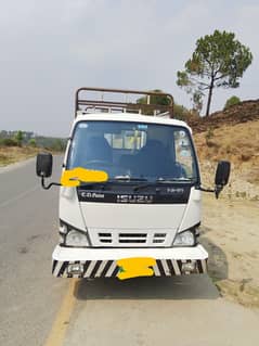 Isuzu NHR 2016 ( 10 foot ) l japanese mini truck