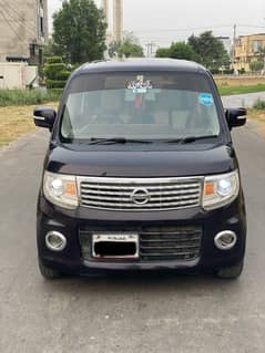 NISSAN