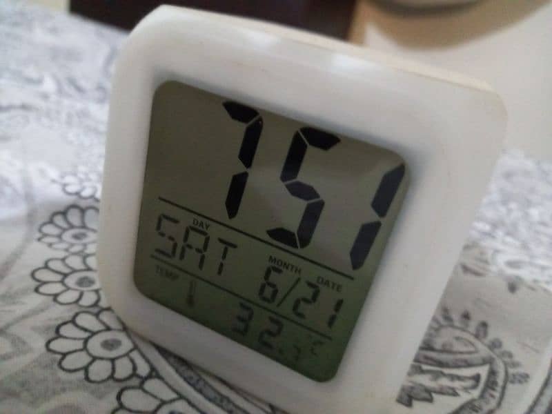 cubic digital clock with multi-light 0