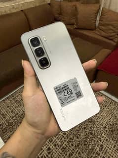 Urgent Sale 1month used full box 10 by 10
